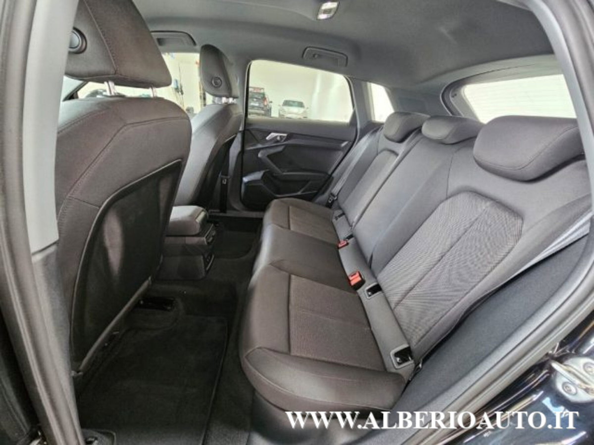 Audi A3 Sportback 35 TDI S tronic S line edition (13)
