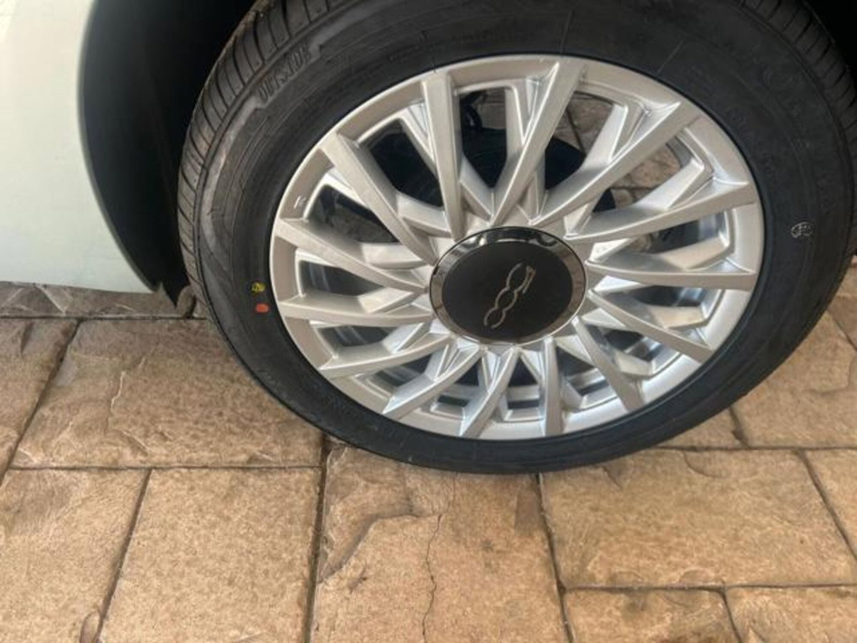 Fiat 500 1.0 Hybrid Club (9)