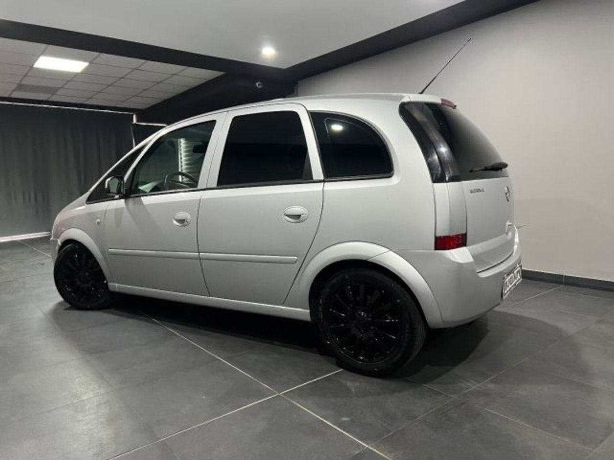 Opel Meriva 1.7 CDTI 101CV Cosmo (3)