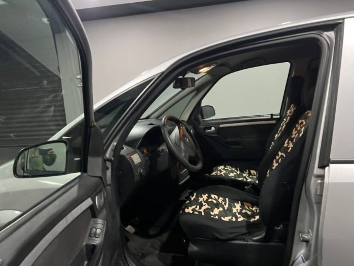 Opel Meriva 1.7 CDTI 101CV Cosmo (7)