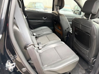 Renault Scenic E-Tech Electric 1.5 dCi 110CV EDC Dynamique (10)