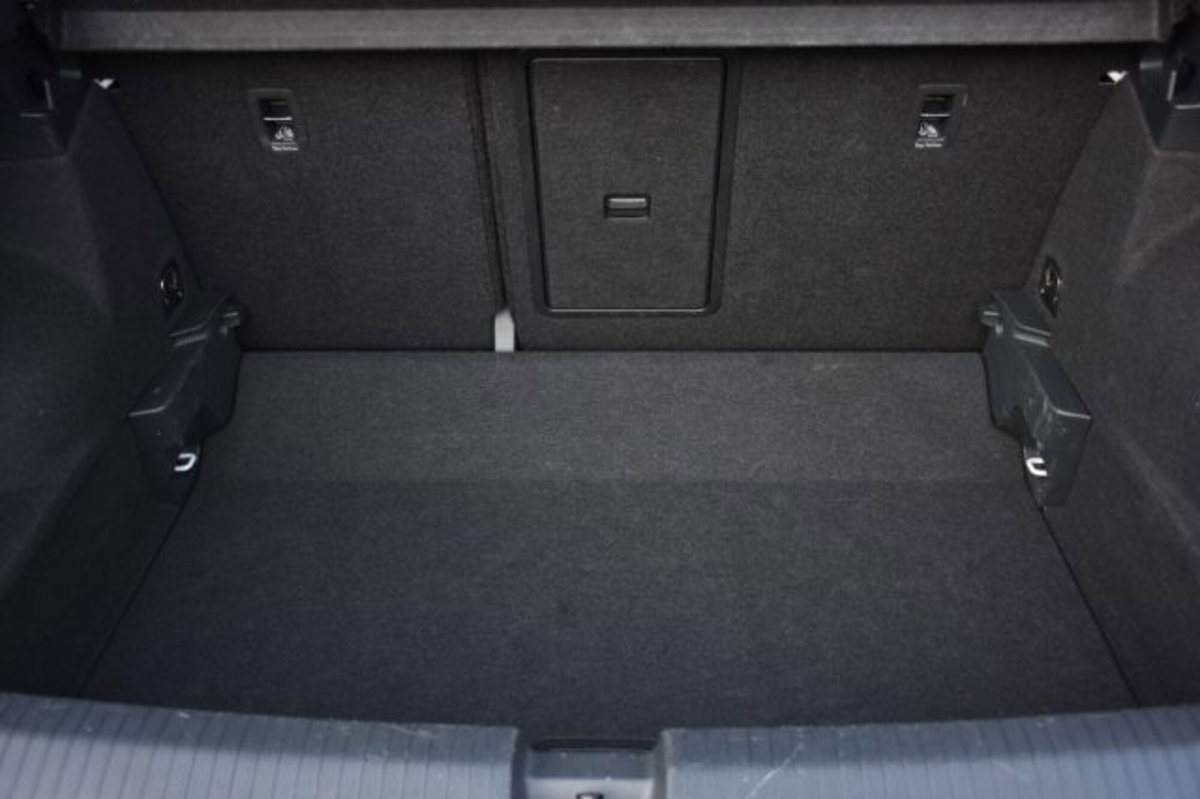Volkswagen T-Roc 1.5 tsi Style dsg (14)