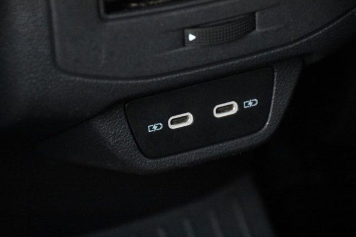 Volkswagen T-Roc 1.5 tsi Style dsg (18)