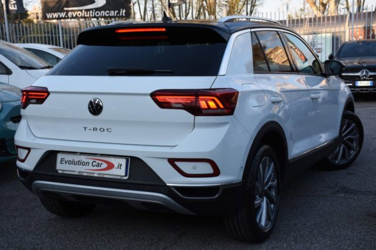 Volkswagen T-Roc 1.5 tsi Style dsg (3)