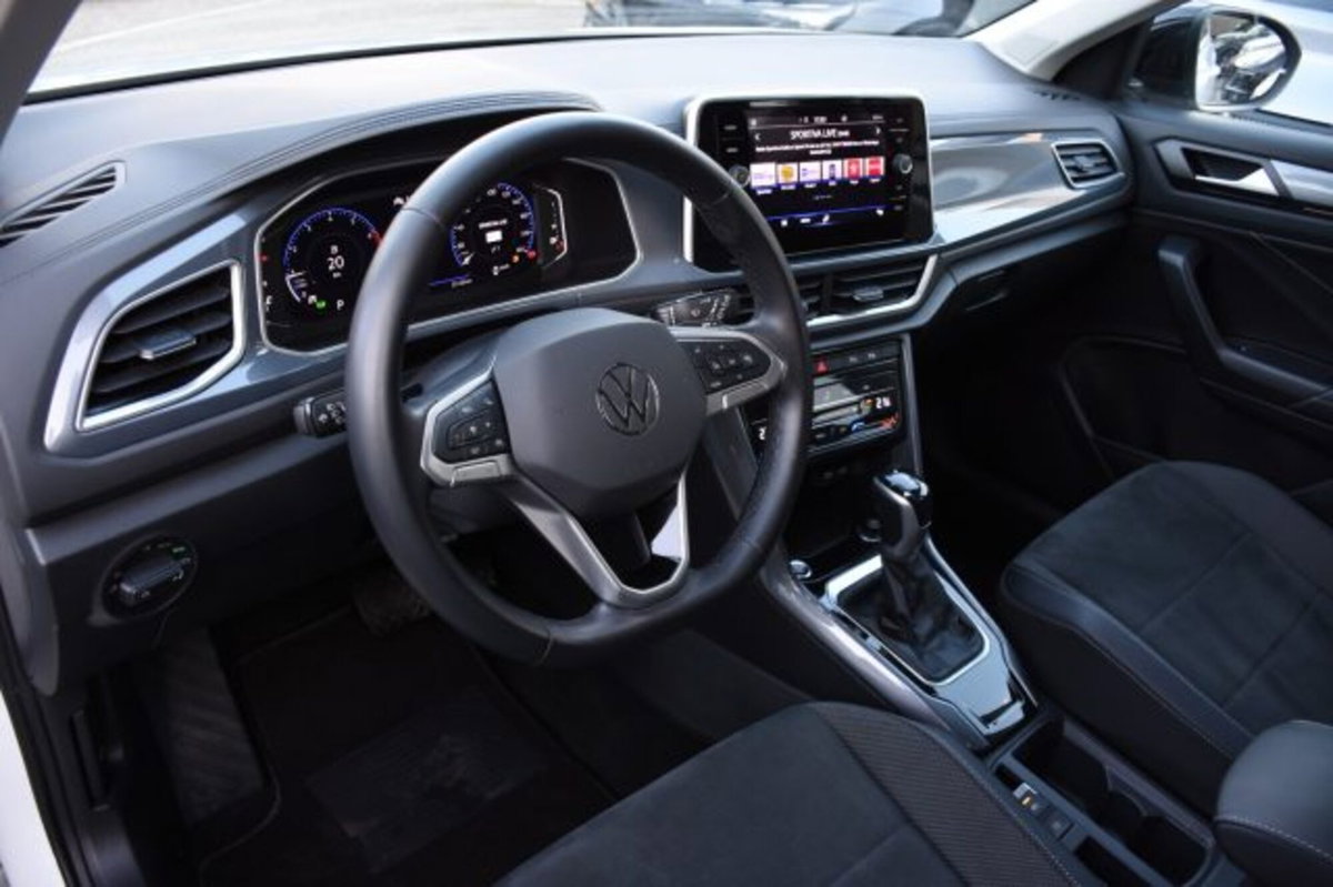 Volkswagen T-Roc 1.5 tsi Style dsg (5)
