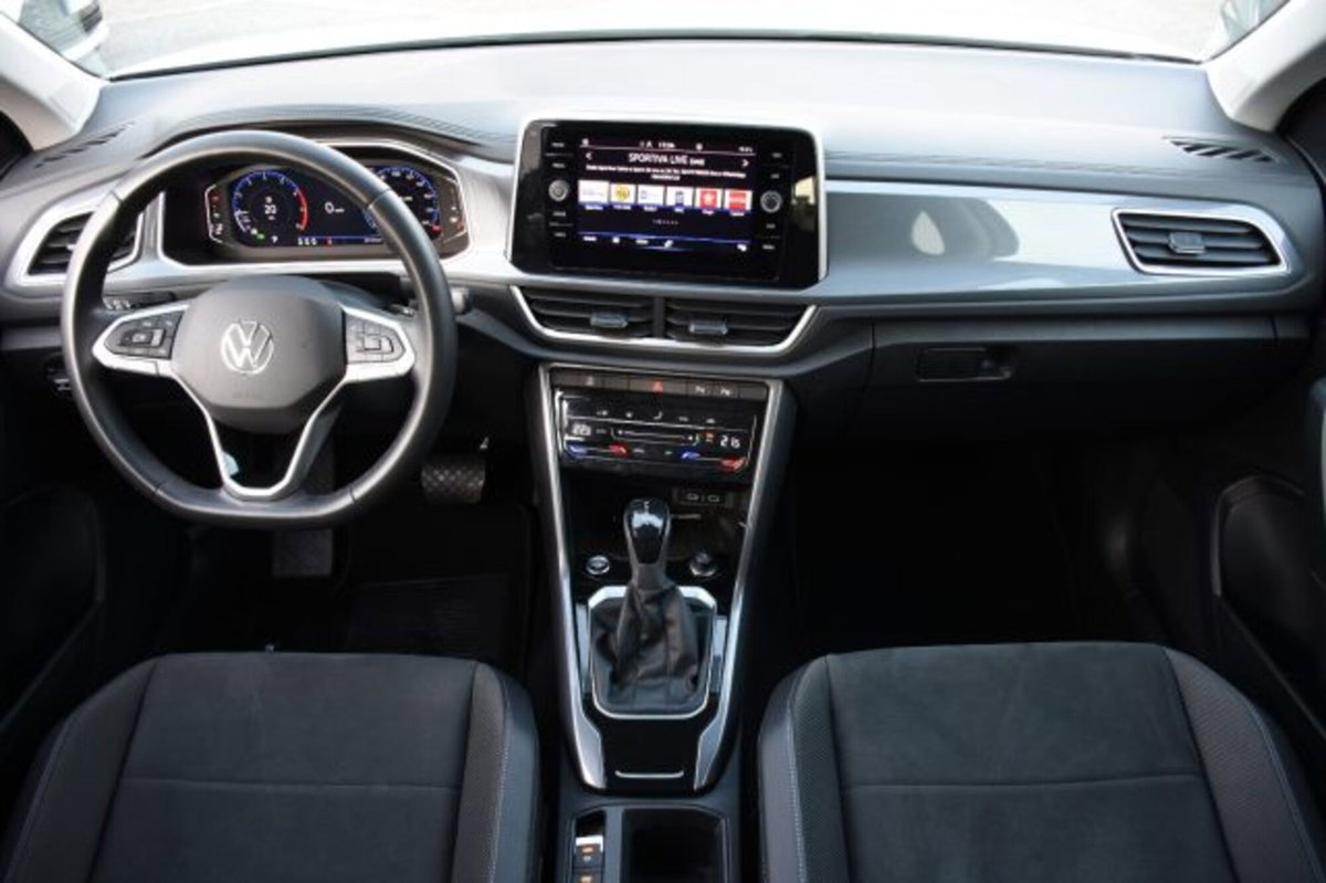 Volkswagen T-Roc 1.5 tsi Style dsg (8)