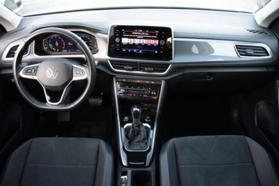 Volkswagen T-Roc 1.5 tsi Style dsg (8)