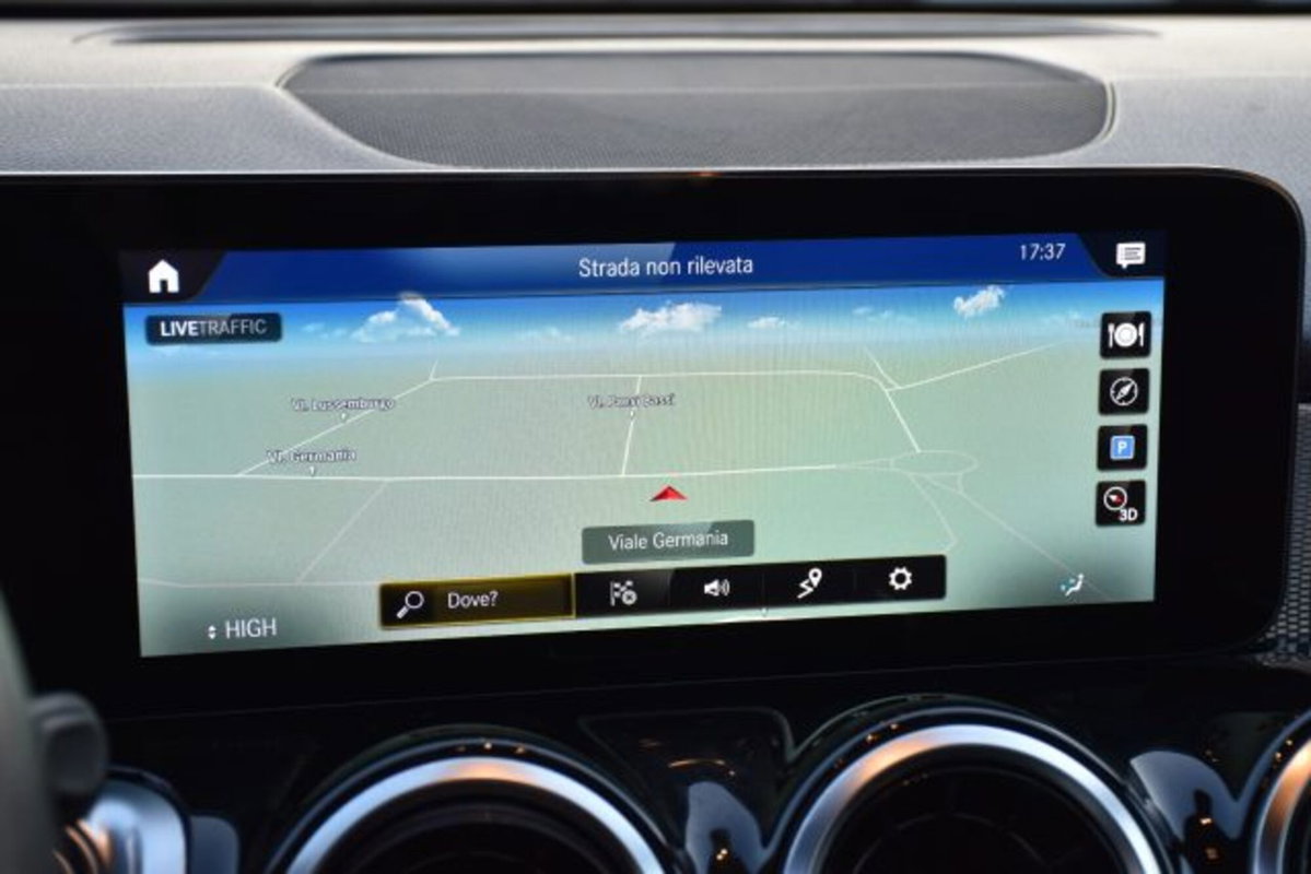 Mercedes-Benz GLB 200 d Business Extra auto 7p.ti (10)