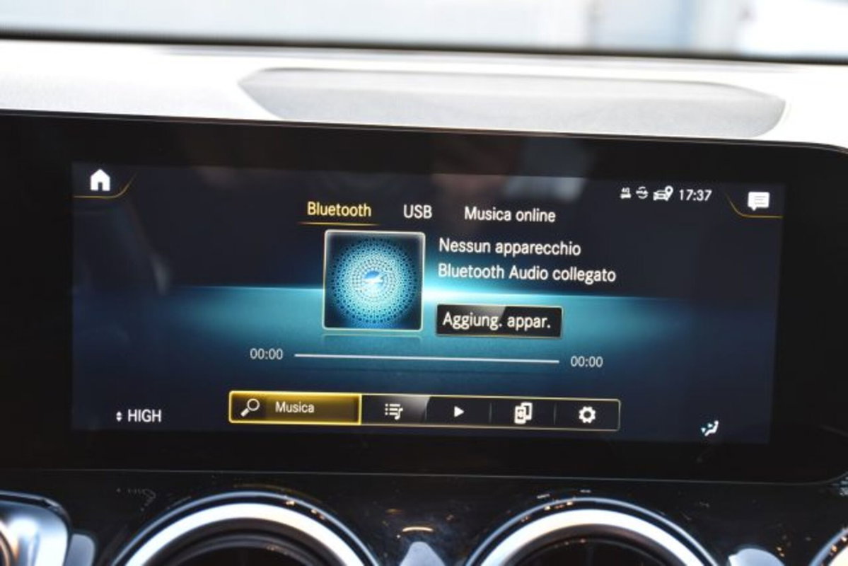 Mercedes-Benz GLB 200 d Business Extra auto 7p.ti (12)