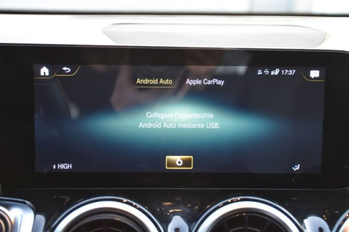 Mercedes-Benz GLB 200 d Business Extra auto 7p.ti (13)