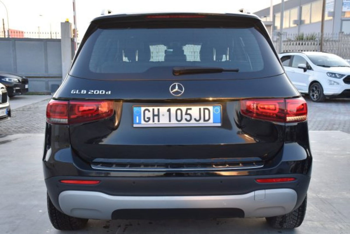 Mercedes-Benz GLB 200 d Business Extra auto 7p.ti (5)
