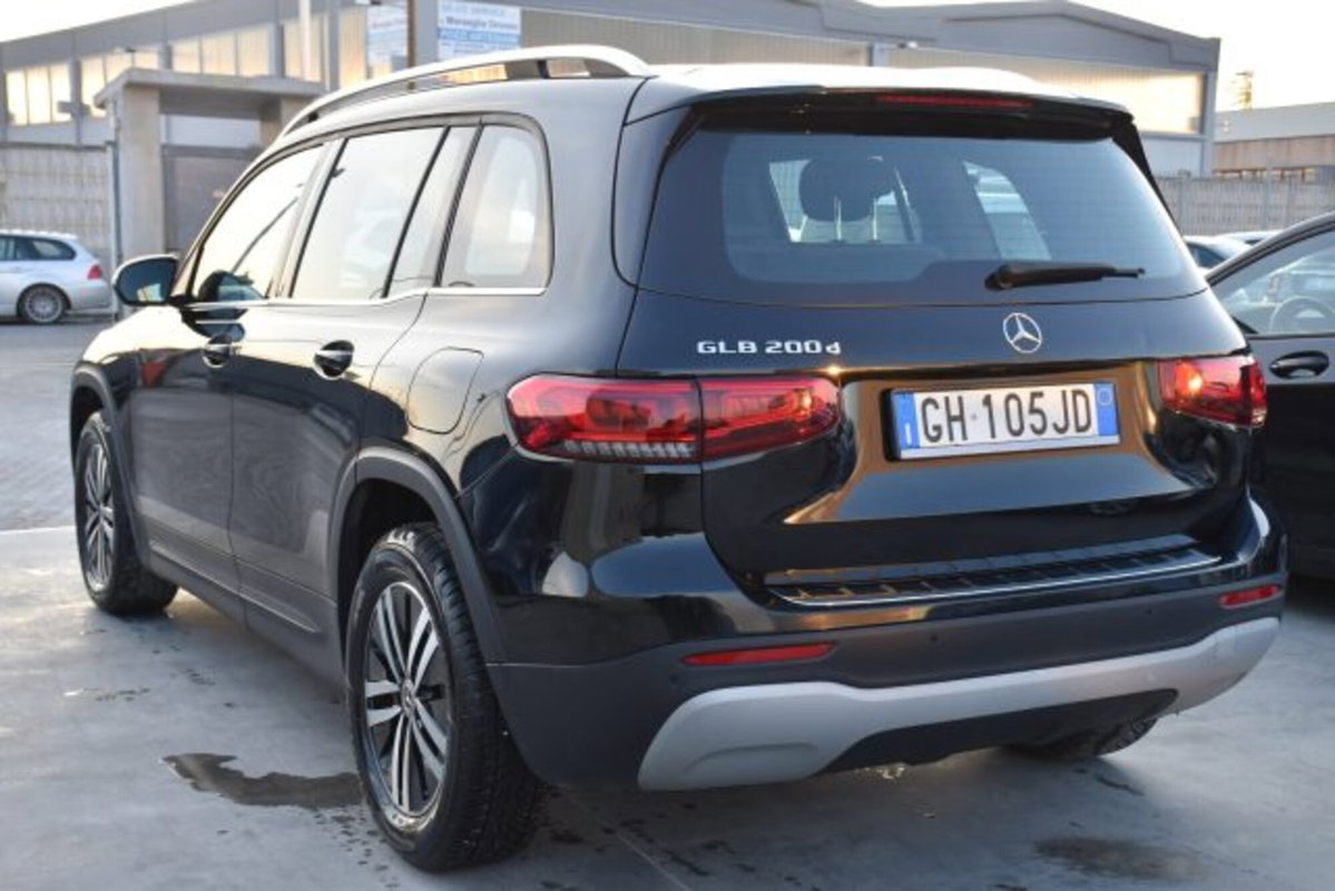 Mercedes-Benz GLB 200 d Business Extra auto 7p.ti (6)