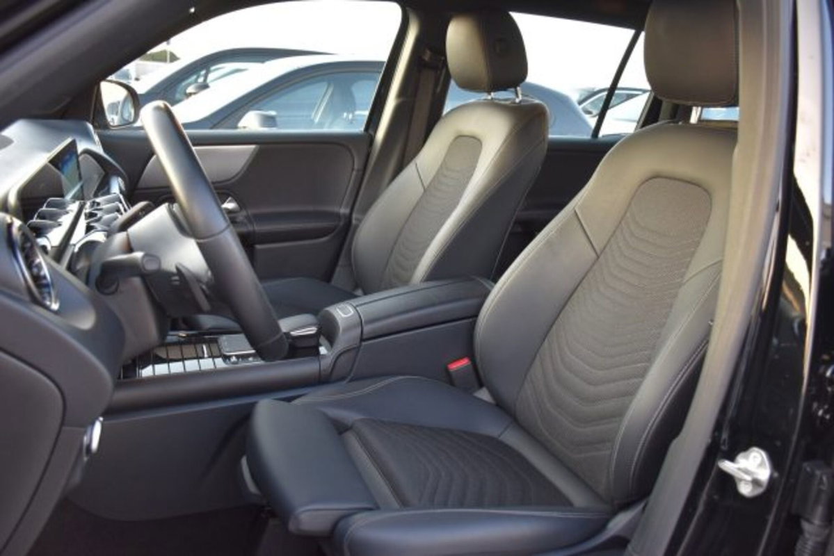 Mercedes-Benz GLB 200 d Business Extra auto 7p.ti (8)