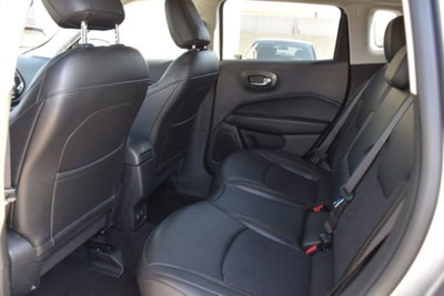 Jeep Compass 1.6 Multijet II 2WD Limited (14)