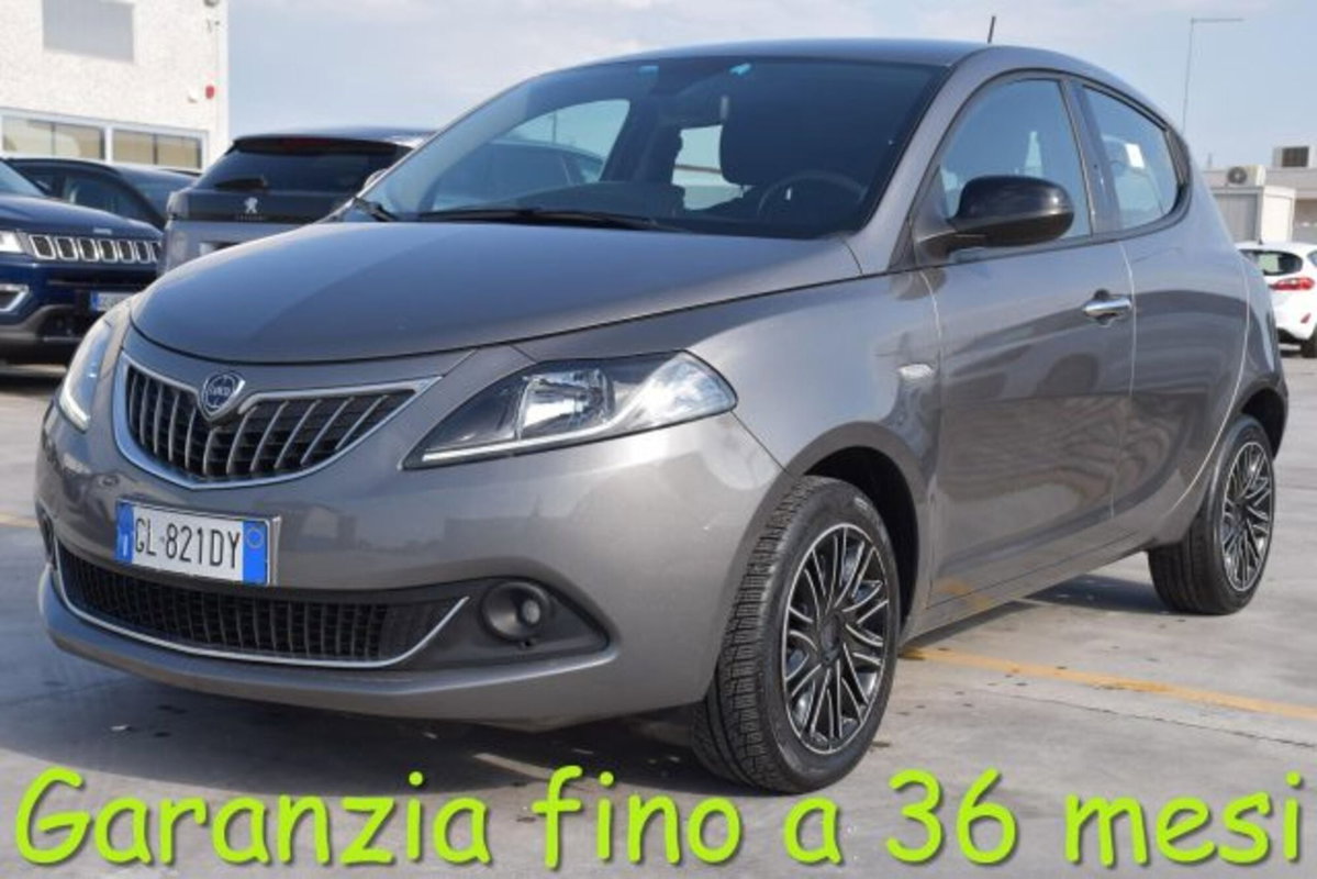 Lancia Ypsilon 1.0 FireFly 5 porte S&S Hybrid Ecochic Gold