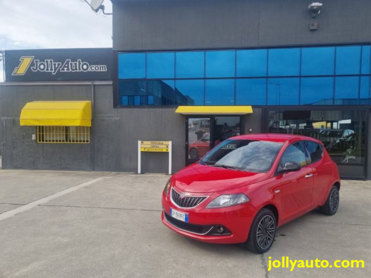 Lancia Ypsilon 1.0 FireFly 5 porte S&S Hybrid Gold Plus