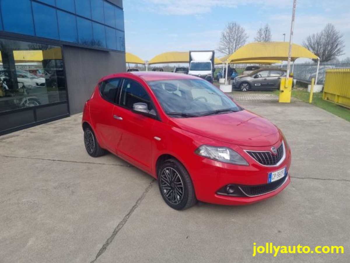 Lancia Ypsilon 1.0 FireFly 5 porte S&S Hybrid Gold Plus (7)