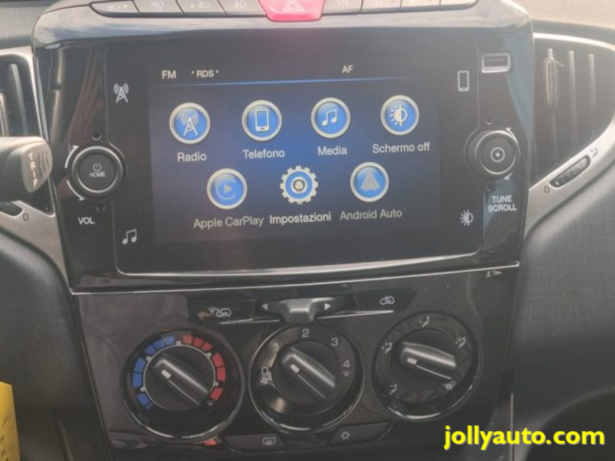 Lancia Ypsilon 1.0 FireFly 5 porte S&S Hybrid Gold Plus (8)