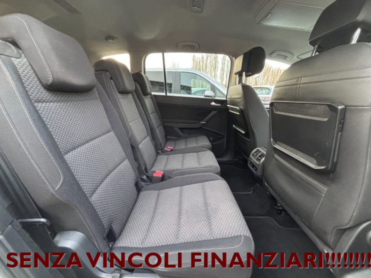Volkswagen Touran 1.6 TDI 115 CV SCR DSG Comfortline BlueMotion Tech. (11)