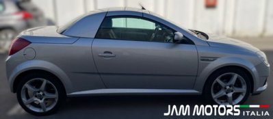 Opel Tigra TwinTop 1.4 16V Sport (9)