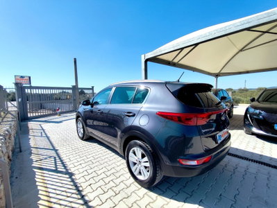 Kia Sportage 1.7 CRDI 2WD Class (4)