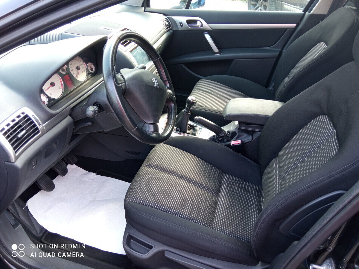 Peugeot 407 SW 2.0 HDi aut. Féline (10)
