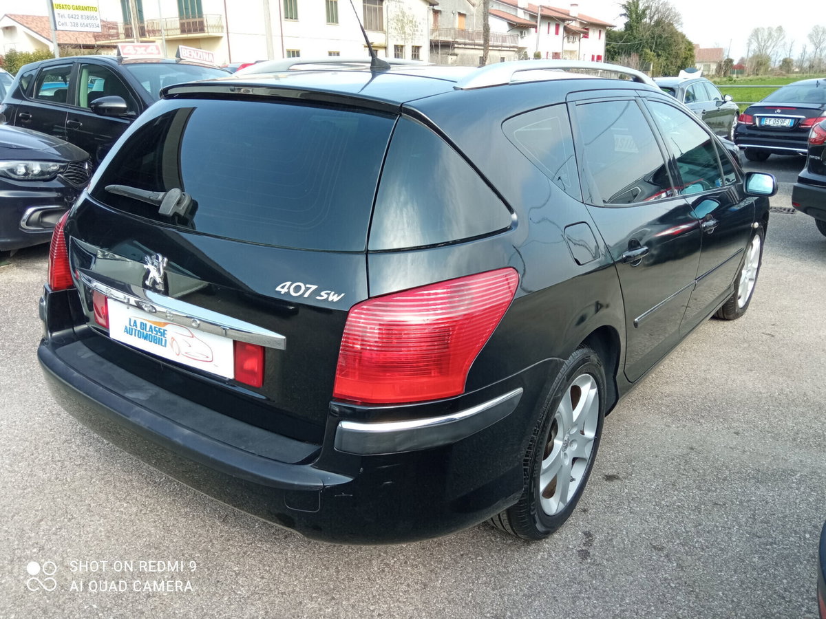 Peugeot 407 SW 2.0 HDi aut. Féline (8)