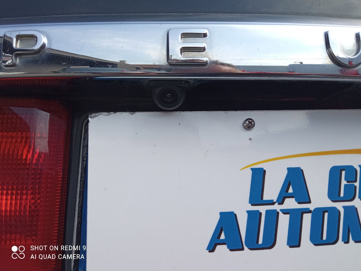 Peugeot 407 SW 2.0 HDi aut. Féline (9)