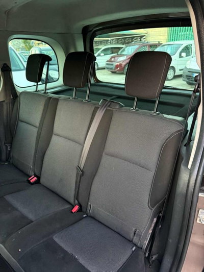 Renault Kangoo 1.5 dCi 90CV 5 porte Stop & Start Limited (10)