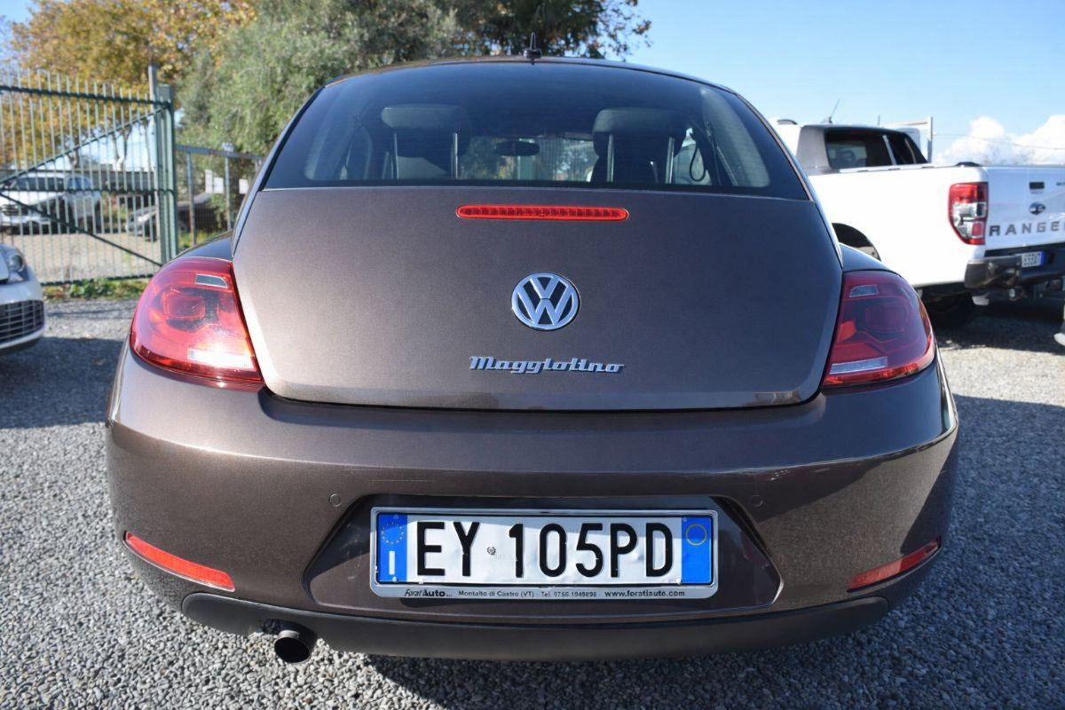 Volkswagen Maggiolino 1.6 TDI Design (19)