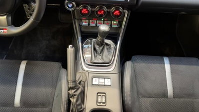 Toyota GR86 2.Premium Sport A/T (13)