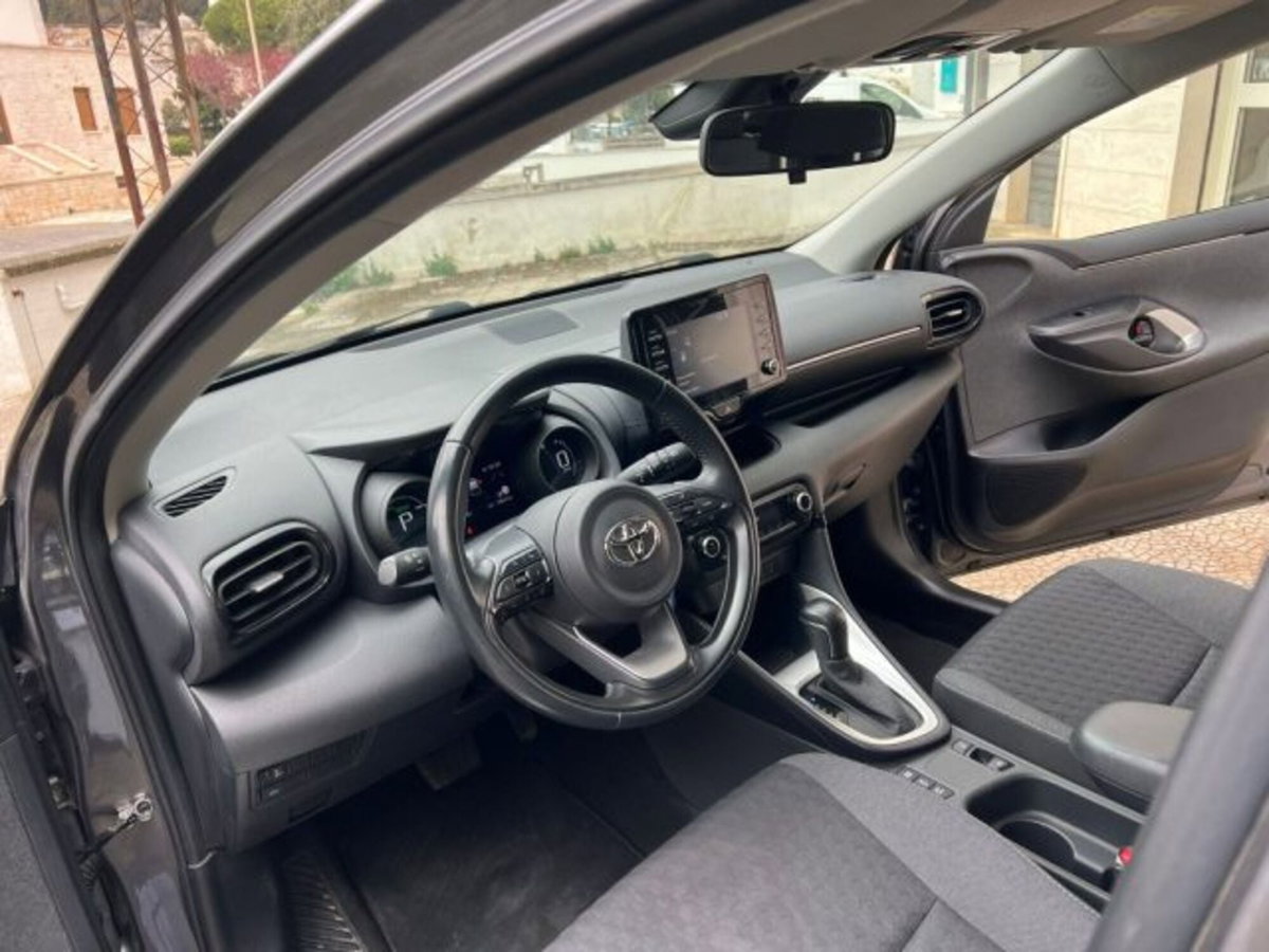 Toyota Yaris Cross 1.5 Hybrid 5p. E-CVT Trend (13)