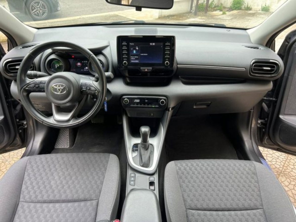 Toyota Yaris Cross 1.5 Hybrid 5p. E-CVT Trend (17)