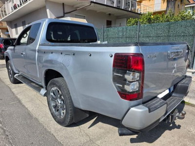 Mitsubishi L200 2.3 D Club Cab 4x4 Super Select Intense (5)