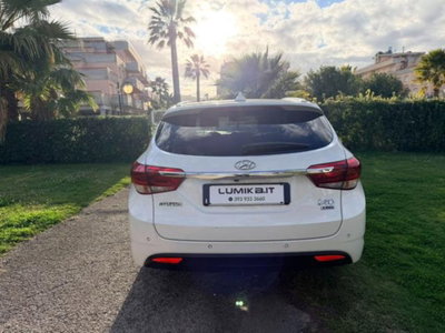 Hyundai i40 Station Wagon 1.7 CRDi 141 CV 7DCT Style (6)