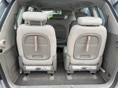 Kia Carnival 2.9 16V CRDi VGT Class (12)