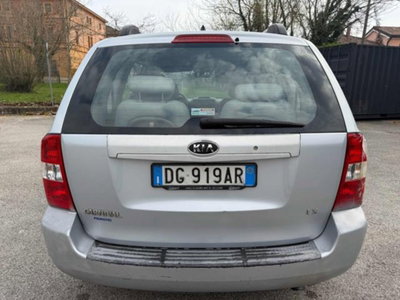 Kia Carnival 2.9 16V CRDi VGT Class (9)
