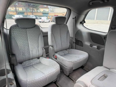 Kia Carnival 2.9 16V CRDi VGT Class (4)