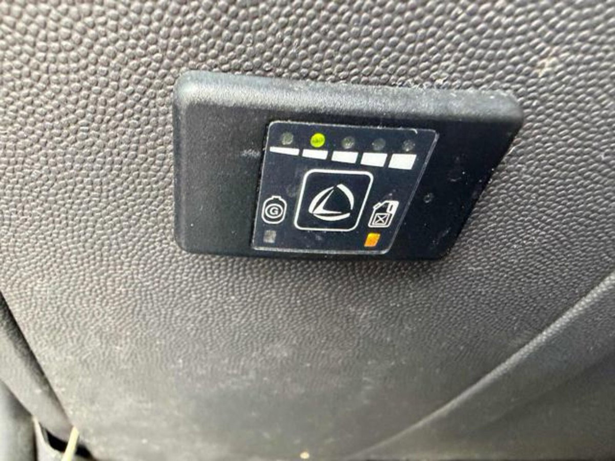 Opel Meriva 1.4 16V GPL-TECH Enjoy (11)