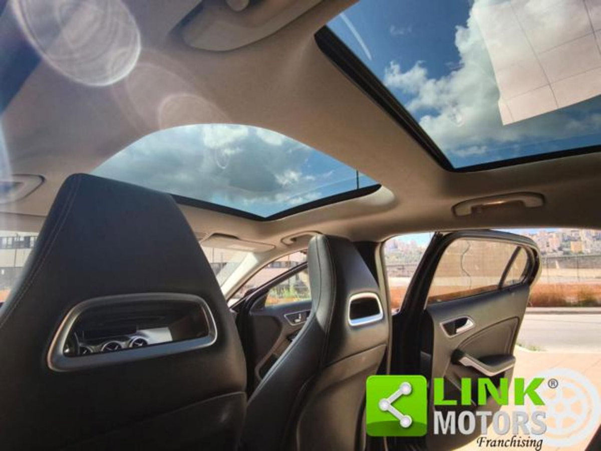 Mercedes-Benz GLA SUV 200 d Automatic Sport (20)