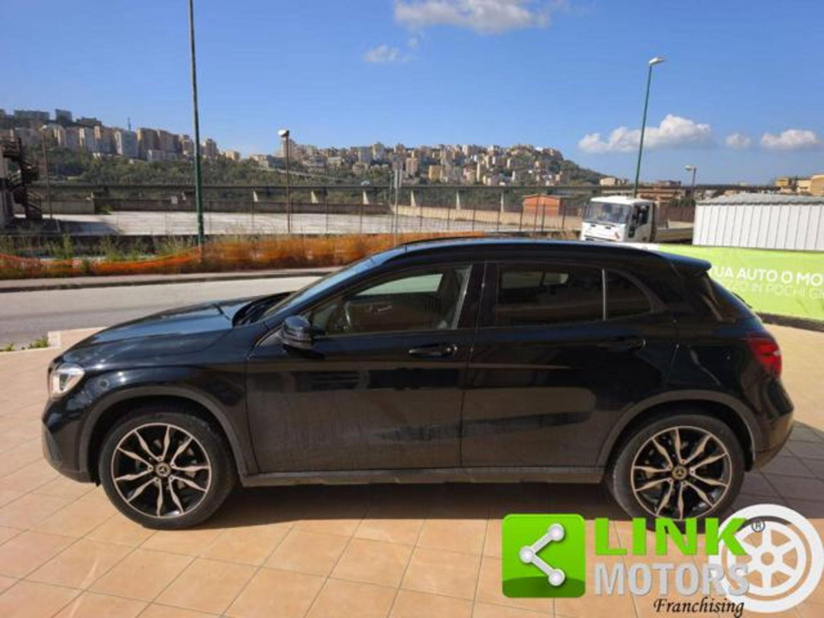 Mercedes-Benz GLA SUV 200 d Automatic Sport (5)