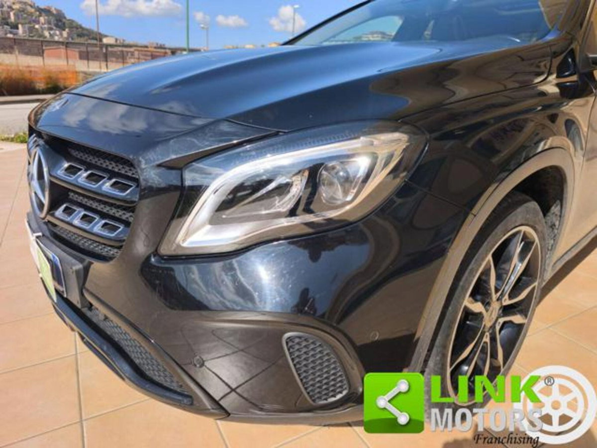 Mercedes-Benz GLA SUV 200 d Automatic Sport (7)