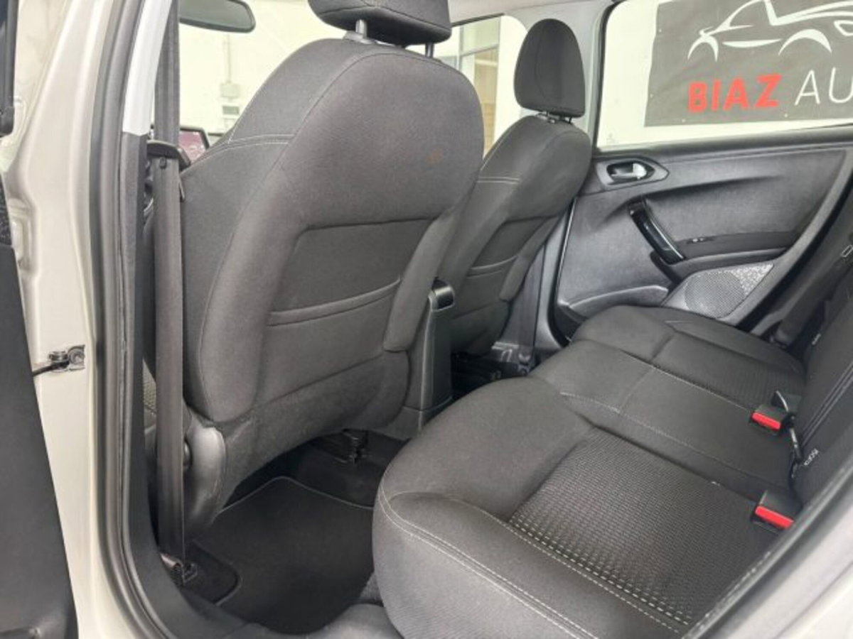 Peugeot 208 Turbo 110 S&S 5 porte Allure (12)