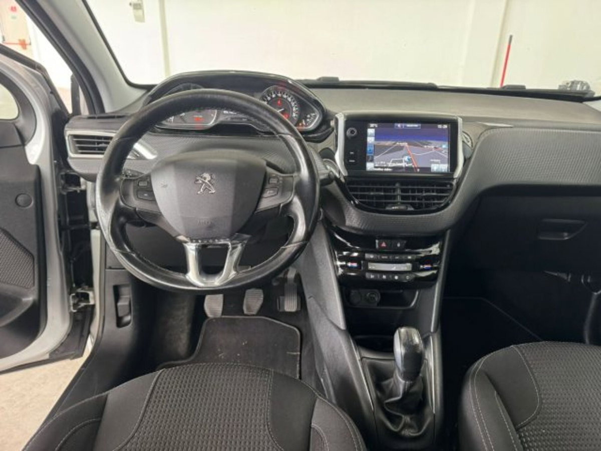 Peugeot 208 Turbo 110 S&S 5 porte Allure (13)