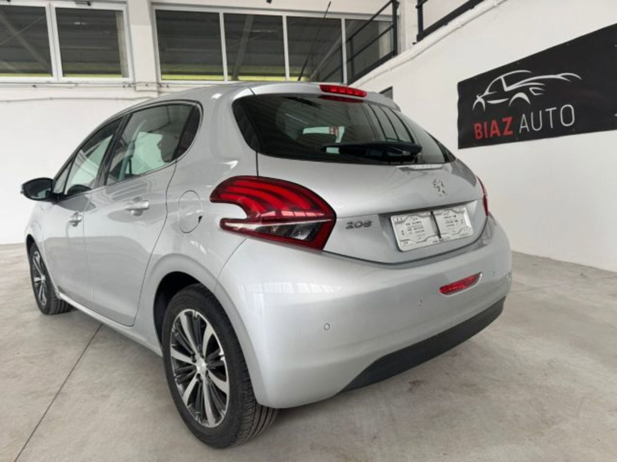 Peugeot 208 Turbo 110 S&S 5 porte Allure (3)