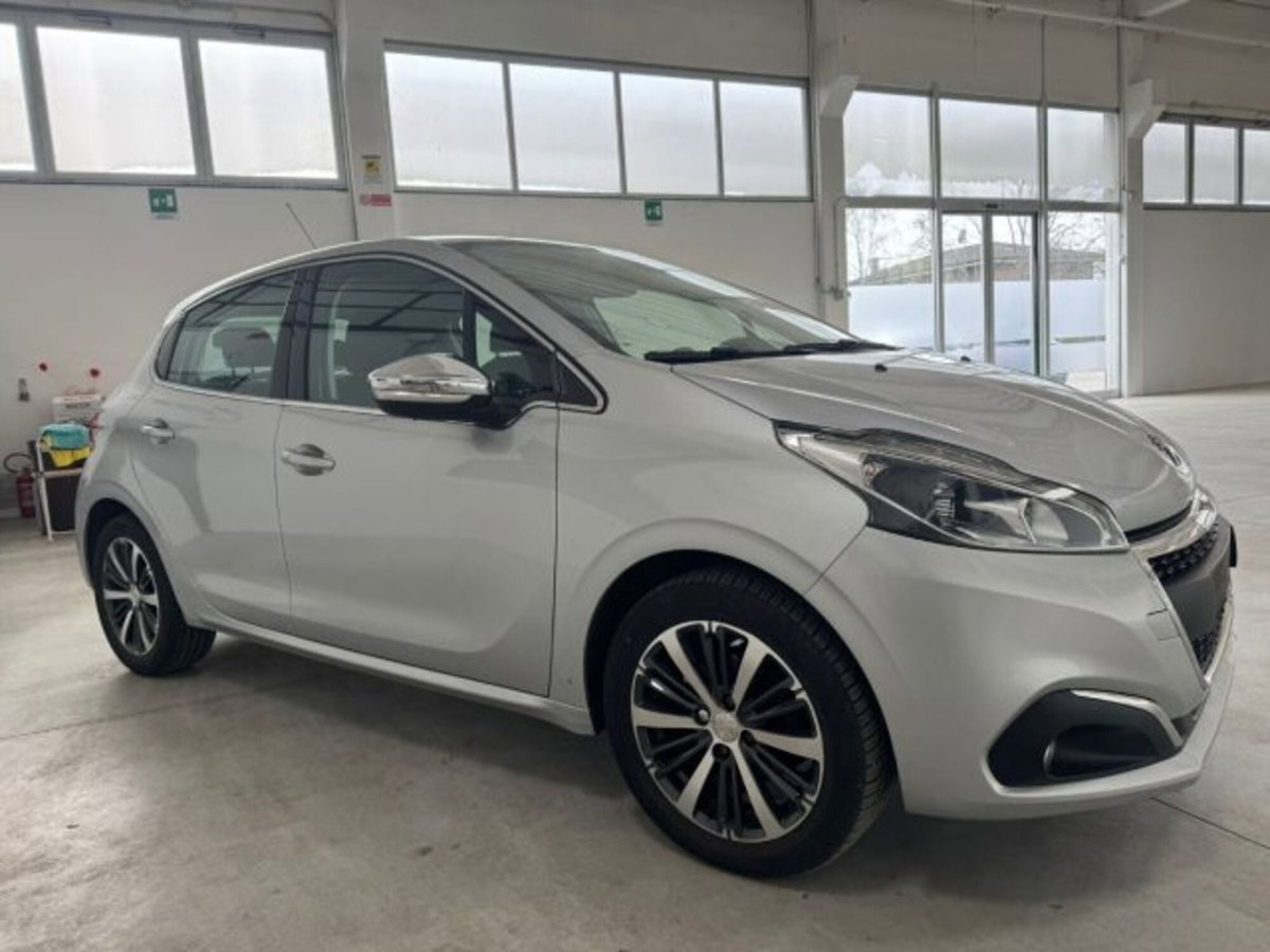 Peugeot 208 Turbo 110 S&S 5 porte Allure (7)