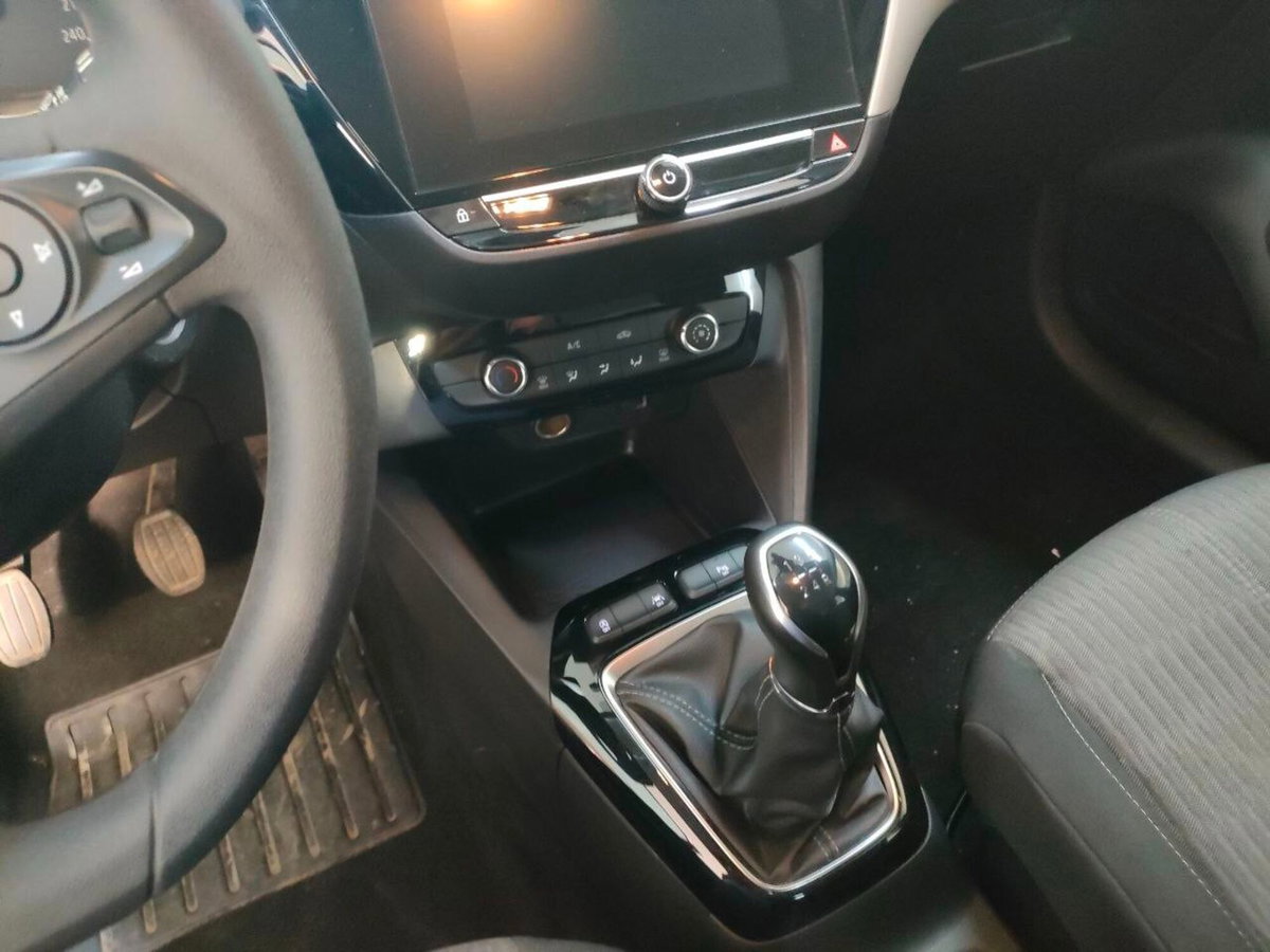 Opel Corsa 1.2 Edition (18)