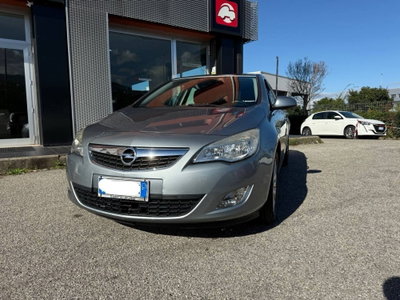 Opel Astra 1.7 CDTI 110CV 5 porte Cosmo (2)