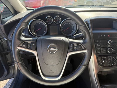 Opel Astra 1.7 CDTI 110CV 5 porte Cosmo (9)