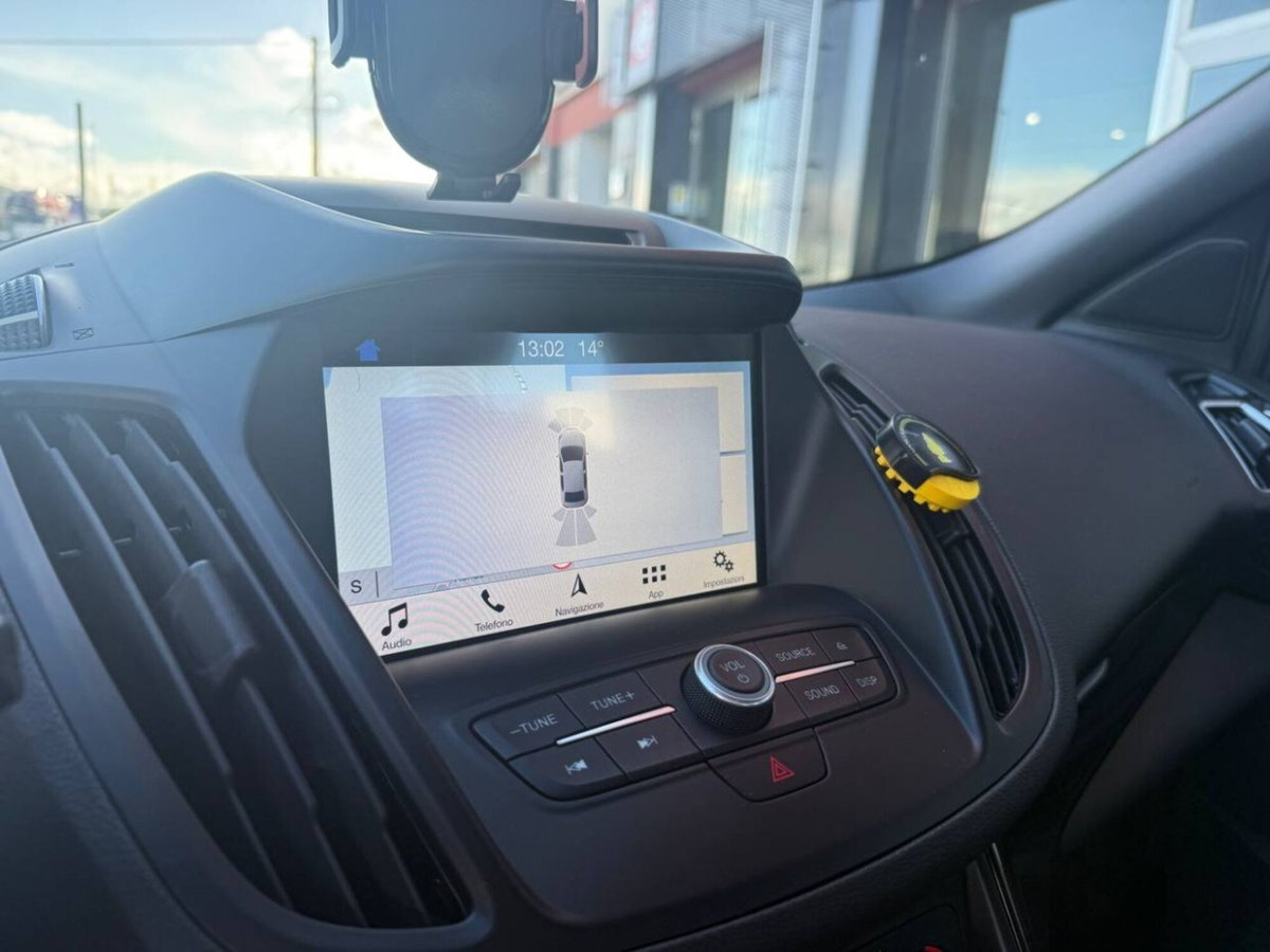 Ford Kuga 2.0 TDCI 120 CV S&S 2WD Powershift ST-Line (16)